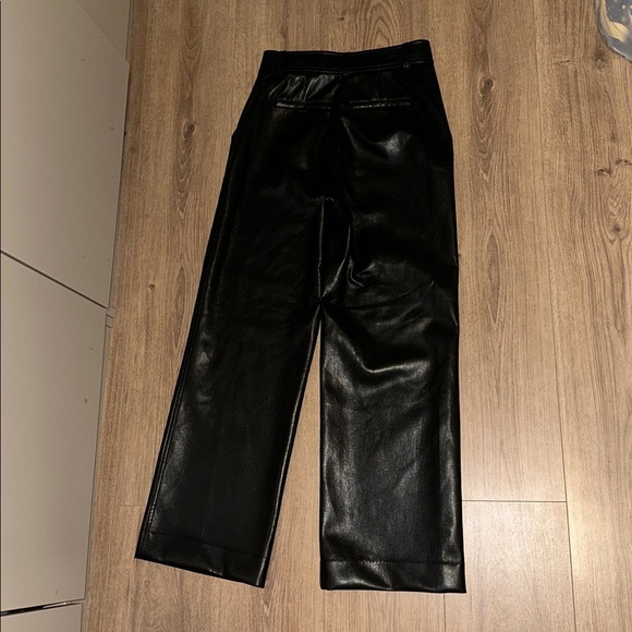 Aritzia Babaton Black Vegan Leather Pants - Size 2 - Picture 6 of 6